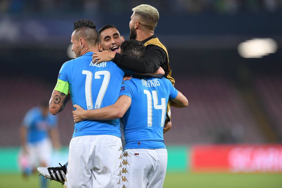 La gioia dei giocatori del Napoli dopo il 2-0 di Mertens, Lapresse